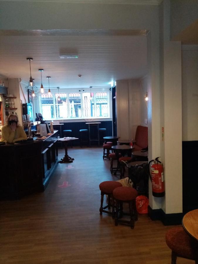 Black Lion Scarborough Exterior foto