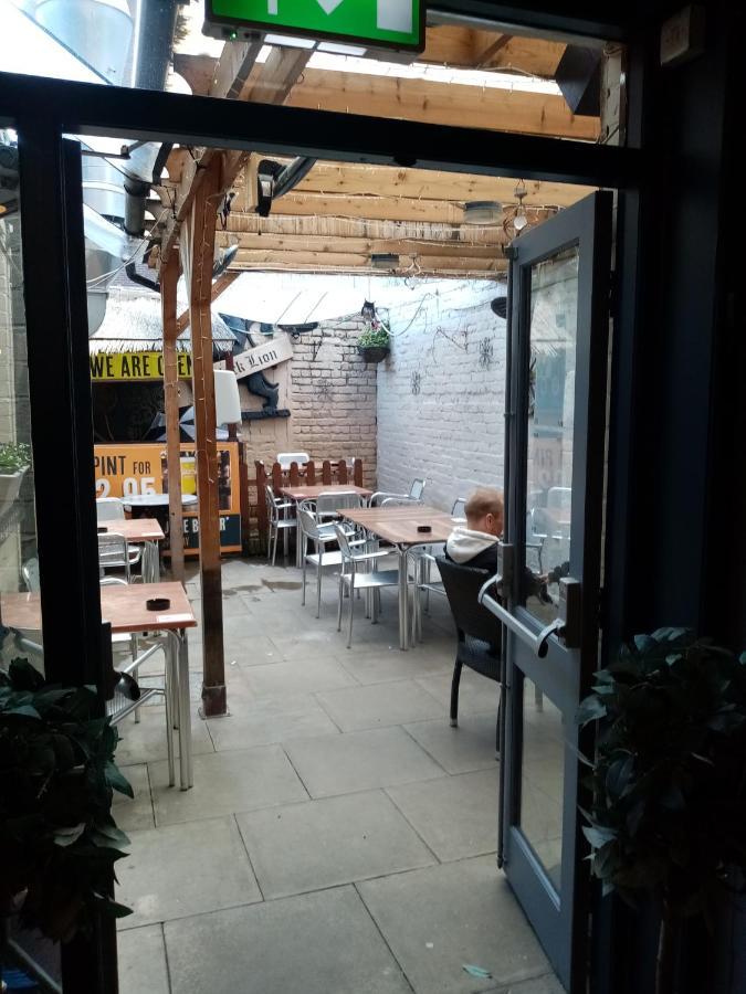 Black Lion Scarborough Exterior foto